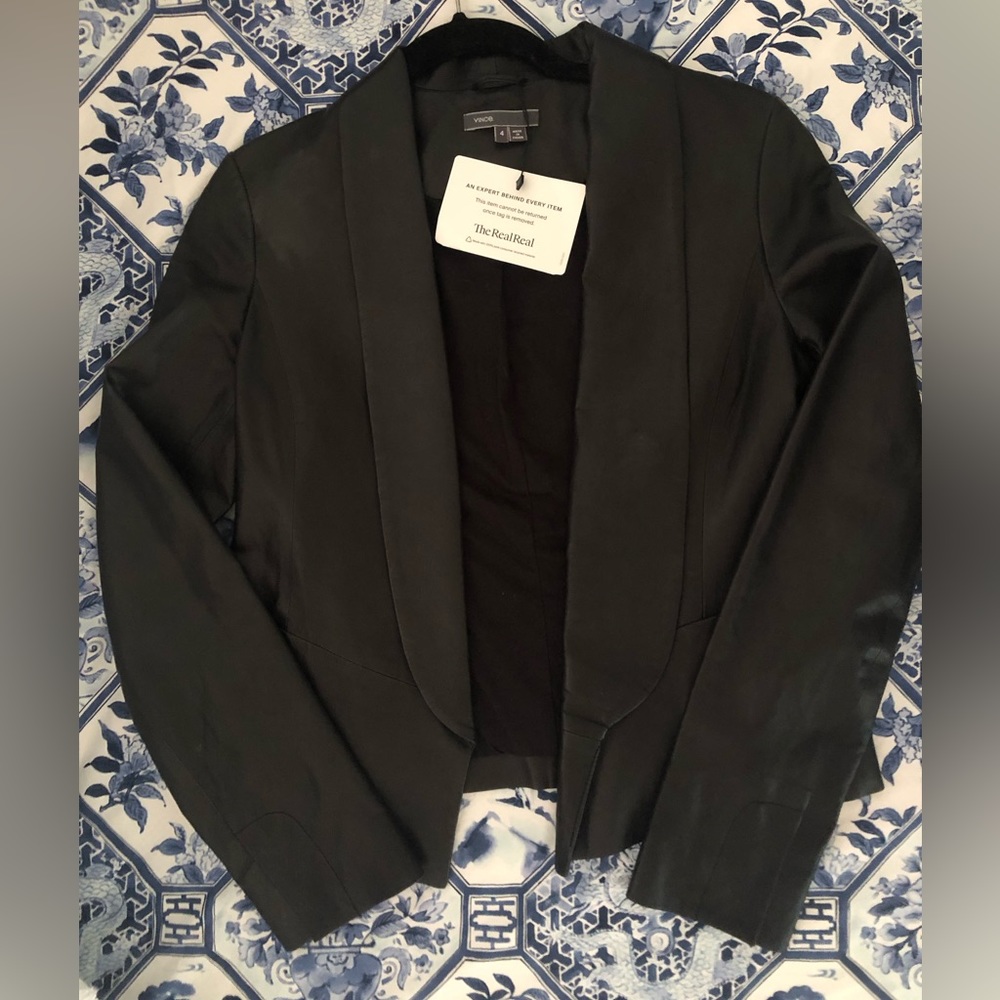 Vince EUC leather blazer size 4